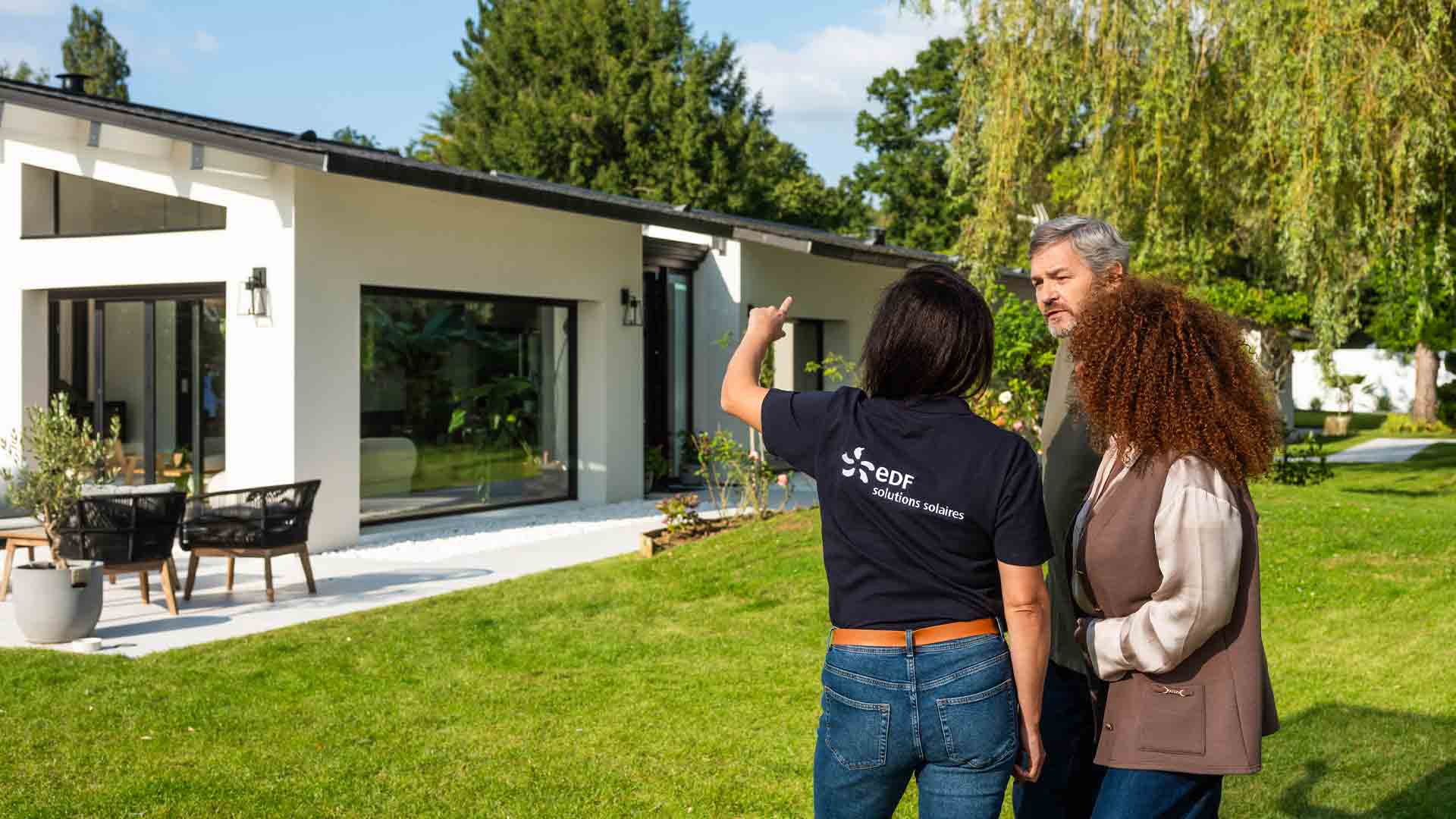 edf solutions solaires photo pub couloir 3